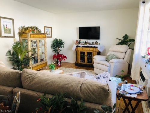 39b-29 Paterson Ave, Newton, NJ, 07860-2310 | Card Image