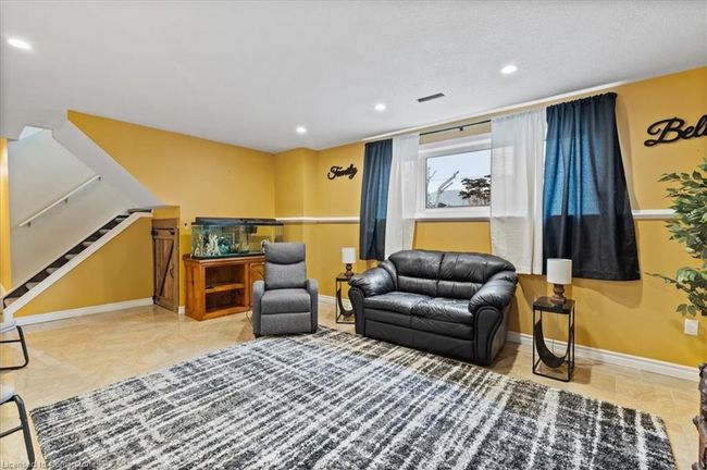4566 Meadowview Dr, House other with 6 bedrooms, 3 bathrooms and 6 parking in Sebringville ON | Image 25