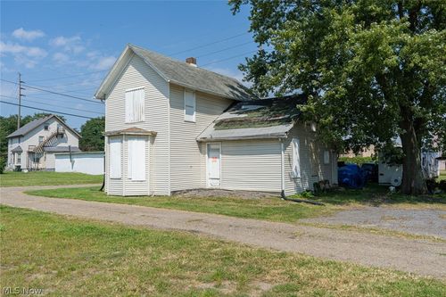 1107 Market Ave S, Canton, OH, 44707-3911 | Card Image
