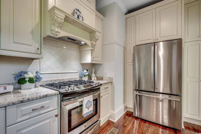 402 E Broad St, House other with 3 bedrooms, 3 bathrooms and 6 parking in Hemingway SC | Image 16