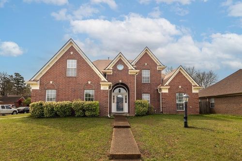 10039 Woodland Birch Dr, Lakeland, TN, 38002-3963 | Card Image