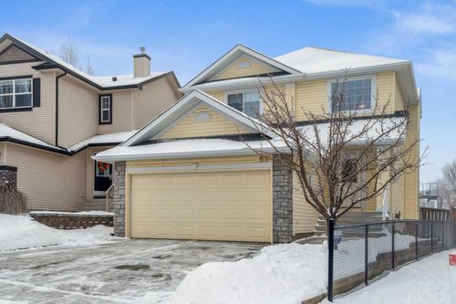 99 Royal Birch Circle Nw, Home with 3 bedrooms, 3 bathrooms and 4 parking in Calgary AB | Card Image