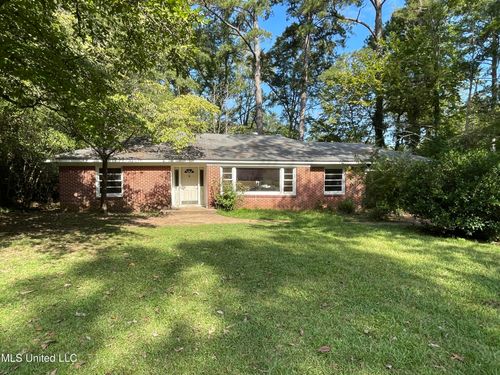 108 Highland Dr, Kosciusko, MS, 39090-3819 | Card Image