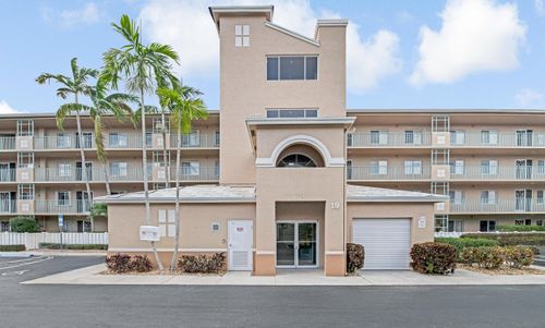 208-12565 Imperial Isle Dr, Boynton Beach, FL, 33437-7236 | Card Image