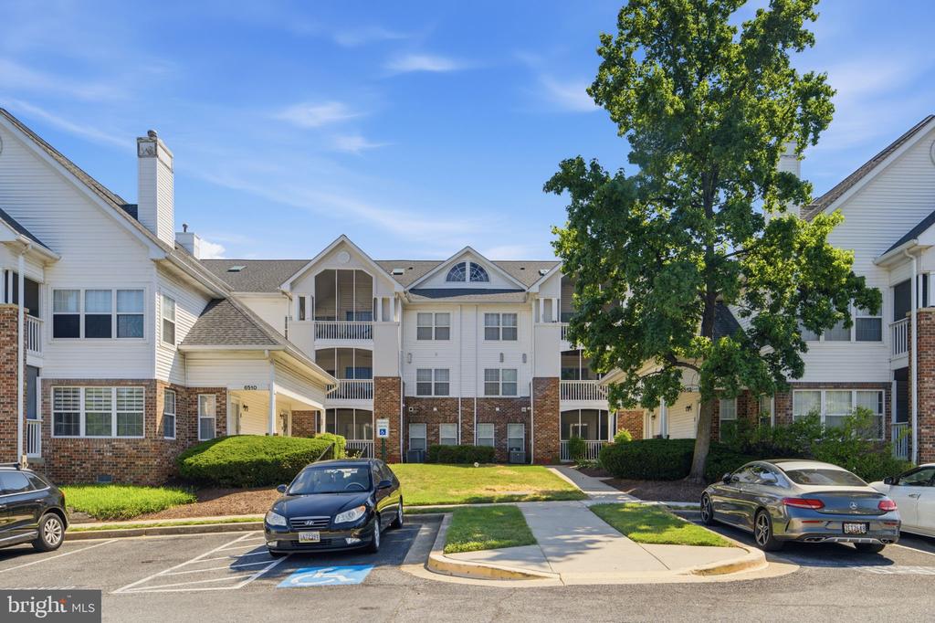 Residential in GREENBELT 3