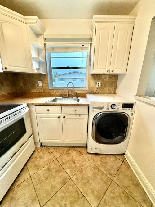 48 Bedford B, West Palm Beach, FL, 33417-2279 | Card Image