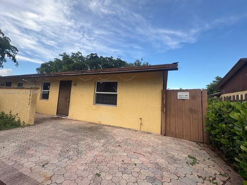 4402-4402 Nw 5th Ave, Deerfield Beach, FL, 33064-2552 | Card Image