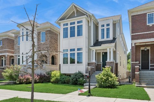 6092 N Sauganash Ave, Chicago, IL, 60646-5200 | Card Image
