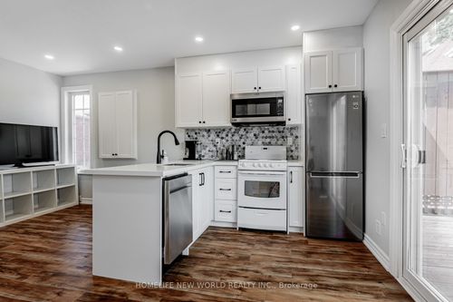 2nd-133 Shanly St, Toronto, ON, M6H1S8 | Card Image