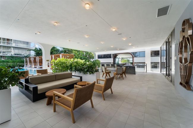 2005 - 2678 Tigertail Ave, Condo with 2 bedrooms, 2 bathrooms and null parking in Coconut Grove FL | Image 29