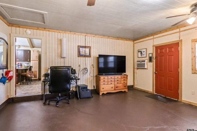 614 Maple Ave, House other with 4 bedrooms, 2 bathrooms and null parking in Cushing TX | Image 22