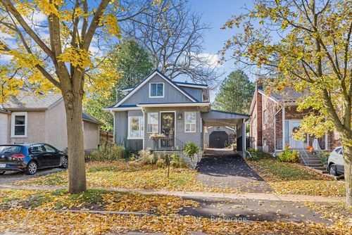 22 Lane St, Guelph, ON, N1E4N2 | Card Image