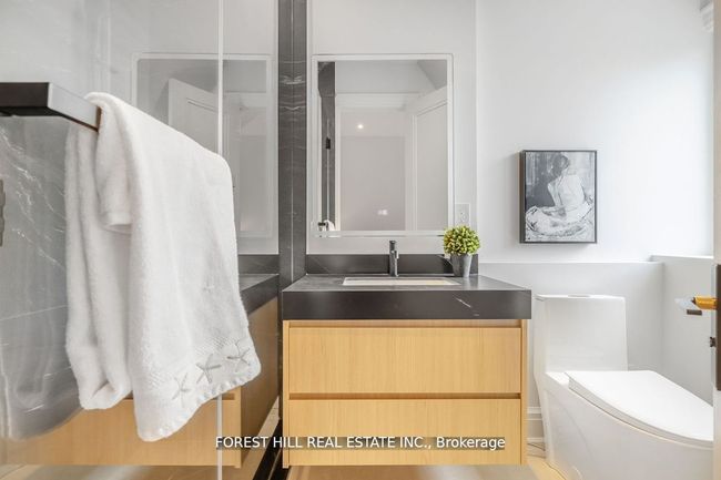 437 Euclid Ave, House attached with 5 bedrooms, 6 bathrooms and null parking in Toronto ON | Image 24