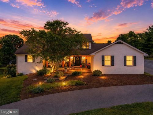 105 Grade Rd, FALLING WATERS, WV, 25419-7087 | Card Image