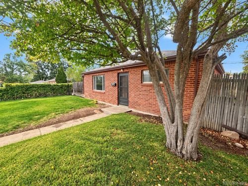 9211 Lillian Ln, Thornton, CO, 80229-7680 | Card Image