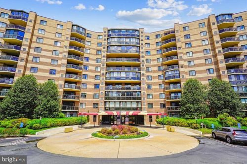unit-923-8380 Greensboro Dr, MCLEAN, VA, 22102-3547 | Card Image
