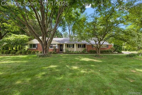 4110 Orchard Hill Dr, Bloomfield Hills, MI, 48304-3248 | Card Image