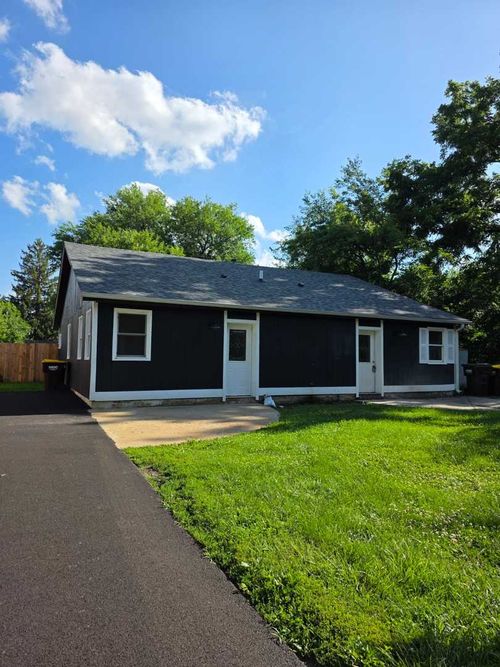 707-705 Amanda Ave, Mchenry, IL, 60051-3214 | Card Image