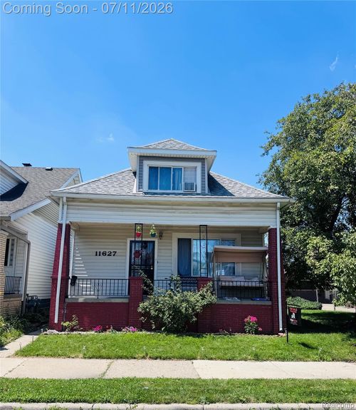 11627 Gallagher St, Hamtramck, MI, 48212-3151 | Card Image