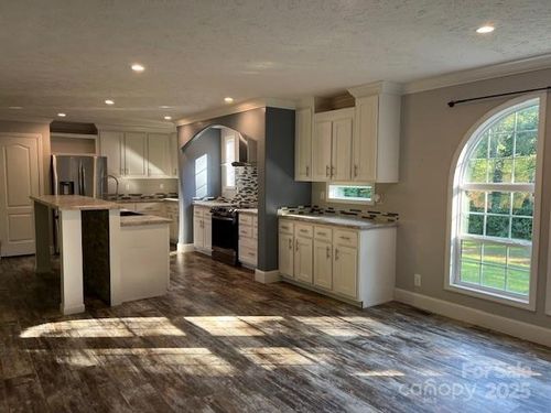 2-4832 Windy Ridge Rd, Morganton, NC, 28655-7779 | Card Image