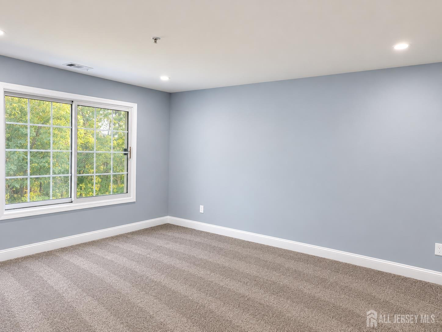 Residential Lease in Edison 4