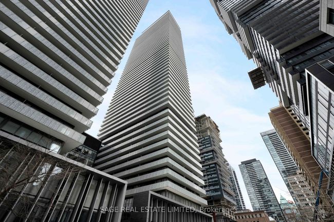 404 - 50 Charles St E, Condo with 1 bedrooms, 1 bathrooms and null parking in Toronto ON | Image 4
