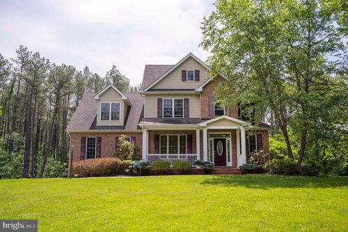 168 Thomas Dr, Middletown, VA, 22645-3988 | Card Image