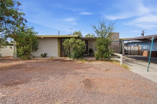 2740 Reynolds Avenue, North Las Vegas, NV, 89030 | Card Image