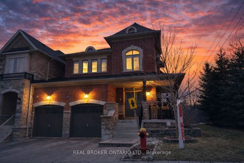 40 Mack Clement Lane, Richmond Hill, ON, L4S0G2 | Card Image