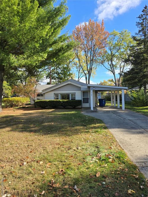 3194 Whitfield Dr, Waterford, MI, 48329-2774 | Card Image