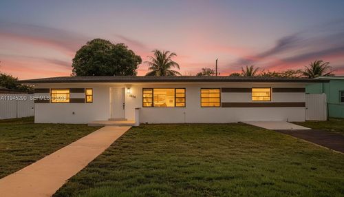 3960 Nw 171st St, Miami Gardens, FL, 33055-4537 | Card Image