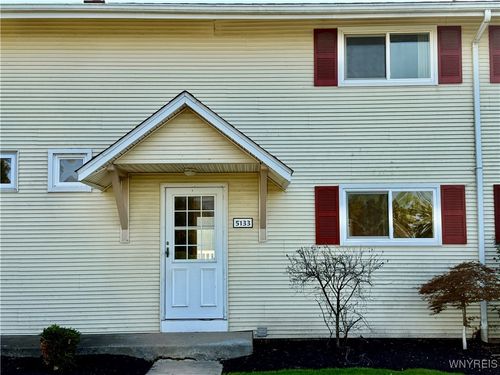 5133 Tuscarora Rd, Niagara Falls, NY, 14304-1170 | Card Image