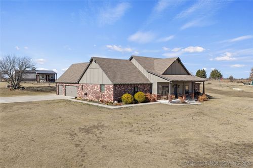 128 Royal Oaks Lane, Ardmore, OK, 73401 | Card Image