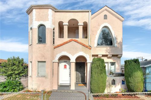 3945 Woolwine Dr, Los Angeles, CA, 90063-1236 | Card Image