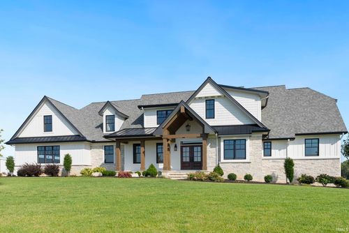 6535 Stonebridge Boulevard, Auburn, IN, 46706 | Card Image