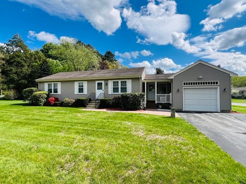 29 Fairlawn St, North Grafton, MA, 01536-1251 | Card Image