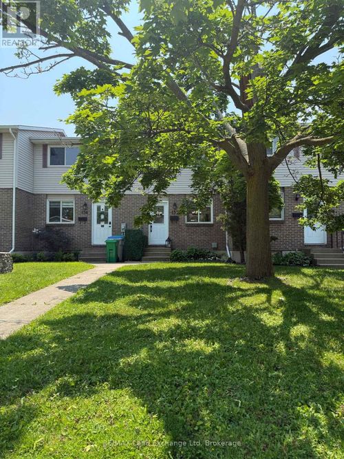 152 Bennett St E, Goderich, ON, N7A4H4 | Card Image