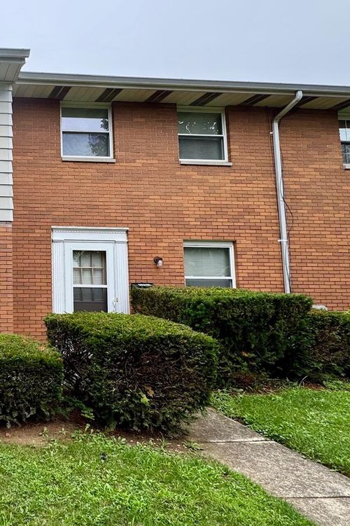 1227 Vester Ave, Springfield, OH, 45503-1303 | Card Image
