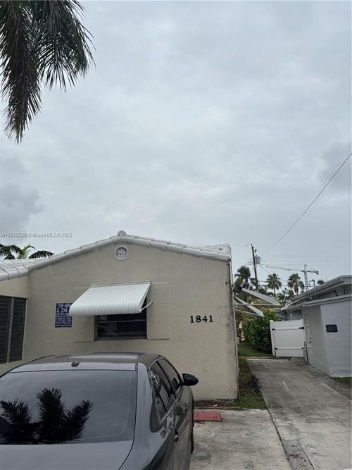 1841 Taft St, Hollywood, FL, 33020-2765 | Card Image