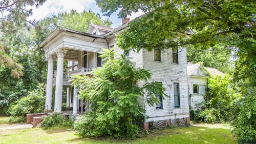 775 N Lake St, Waskom, TX, 75692-9417 | Card Image