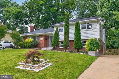 8109 Carrick Ln, SPRINGFIELD, VA, 22151-1812 | Card Image