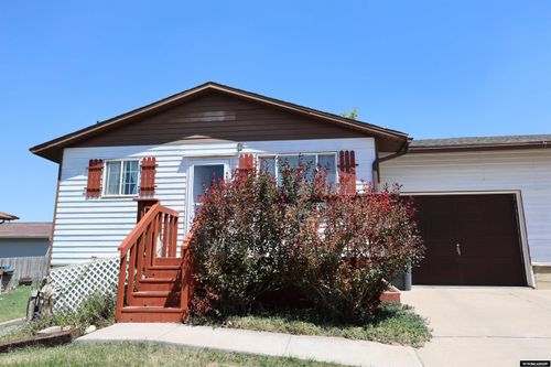 450 Smith Ave, Evanston, WY, 82930-4904 | Card Image
