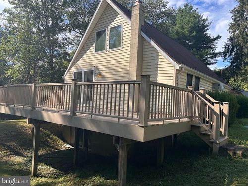 576 Leisure Way, HEDGESVILLE, WV, 25427-5539 | Card Image