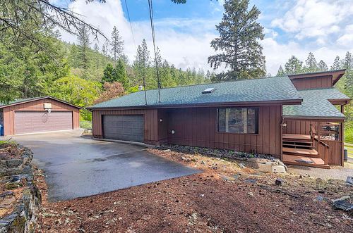 7310 N Applegate Rd, Grants Pass, OR, 97527-9443 | Card Image