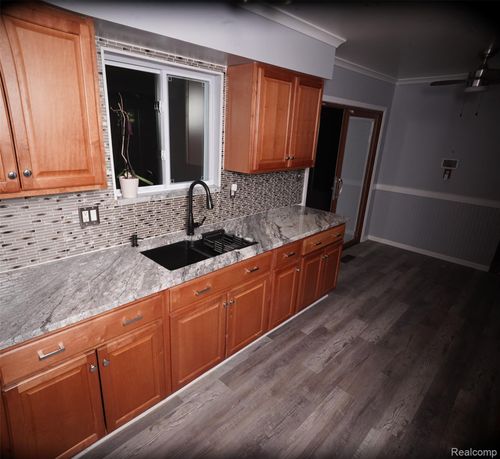 15777 Harrison, Romulus, MI, 48174 | Card Image