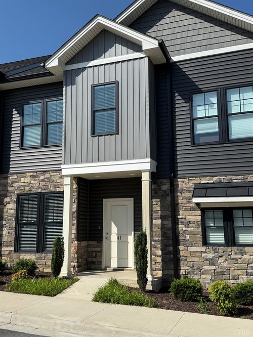 41 High St, Lynchburg, VA, 24501-4925 | Card Image
