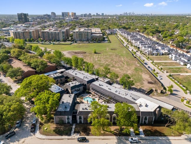 Aerial view with a city view | Image 39
