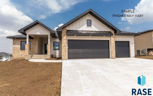 8312 E Wicker Ct, Sioux Falls, SD, 57110-4059 | Card Image