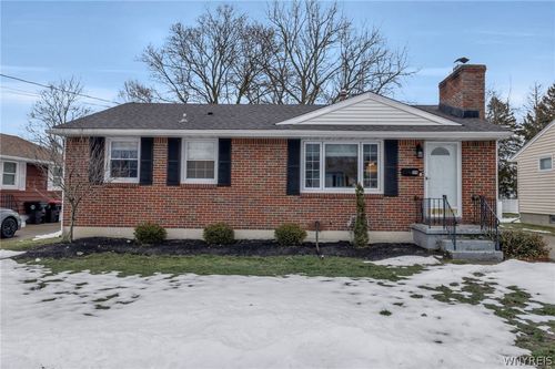 39 Linden Ave, Lancaster, NY, 14086-2540 | Card Image