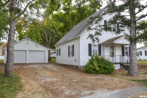 705 W Adams St, Blandinsville, IL, 61420-9169 | Card Image